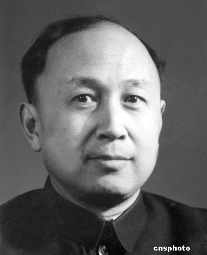 钱学森(中新社资料图)