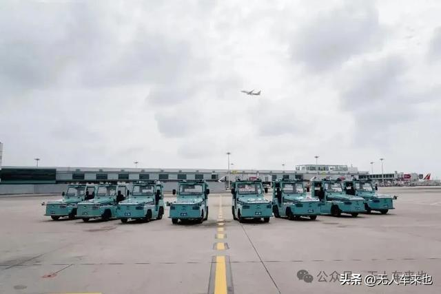 新加坡樟宜机场上的驭势科技无人车。图源：证券时报