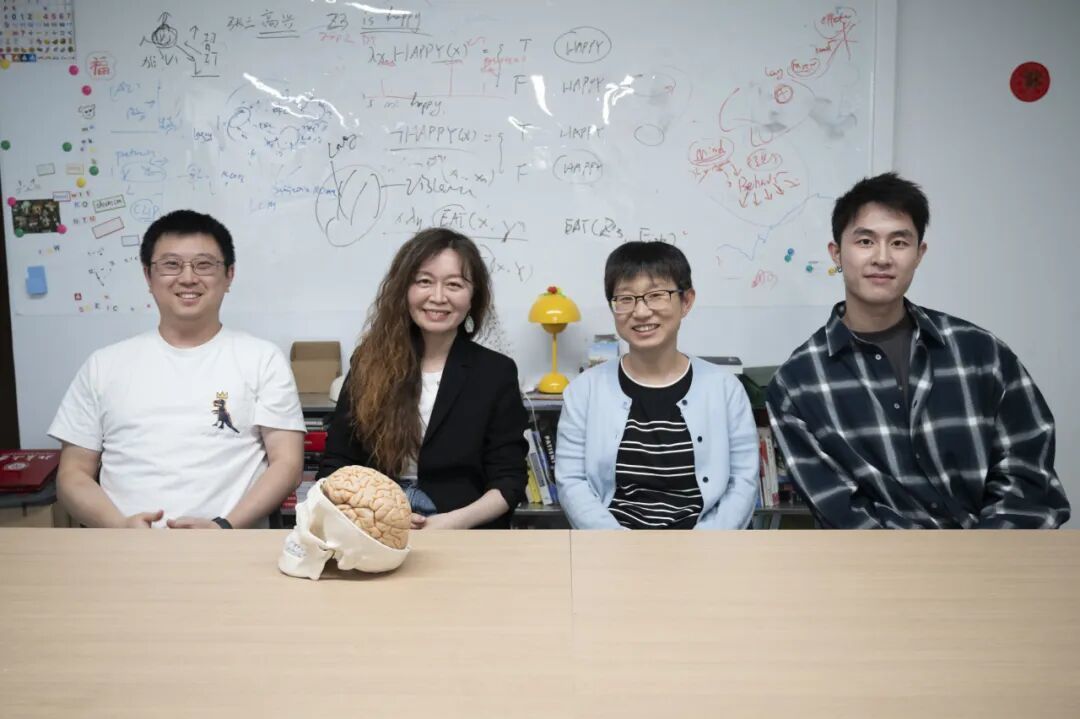 从左到右依次为:朱毅鑫、毕彦超、王晓莎、陈昊扬|图片来源:毕彦超,中国神经科学学会认知神经生物学分会