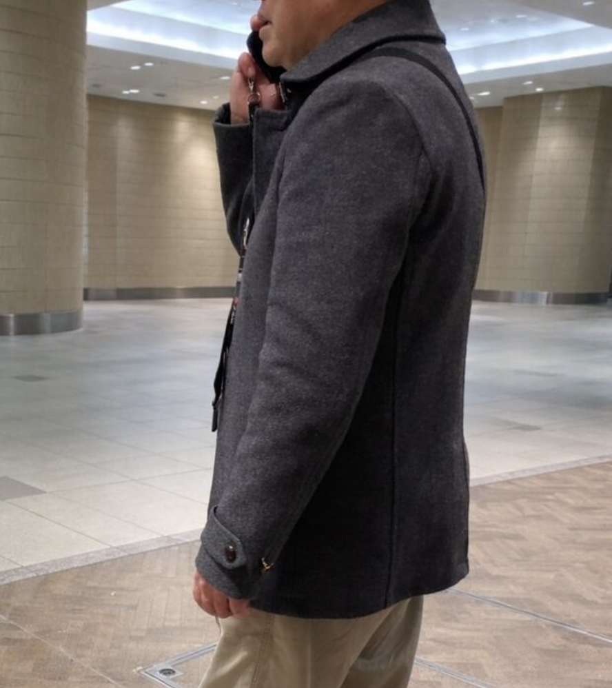 (不愿露脸的富豪大叔)