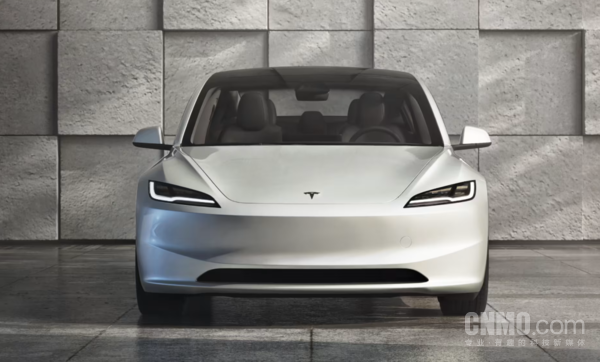 特斯拉Model 3