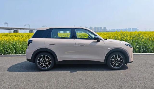 8万级能给你激光雷达,但这不是零跑A10最夯的地方