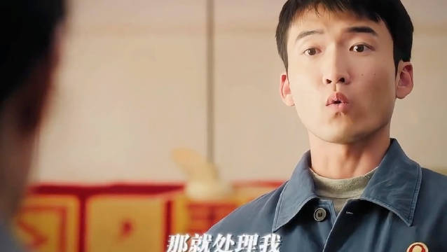 费霆辞去宣传科干事职务引热议