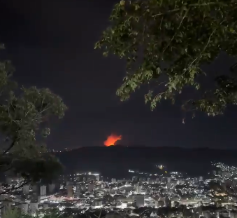 △当地时间1月3日,委内瑞拉首都加拉加斯传出爆炸声