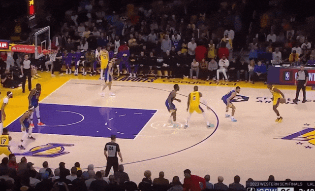 官宣!湖人神兵重返NBA!勇士克星啊… 官宣!湖人神兵重返NBA!勇士克星啊…