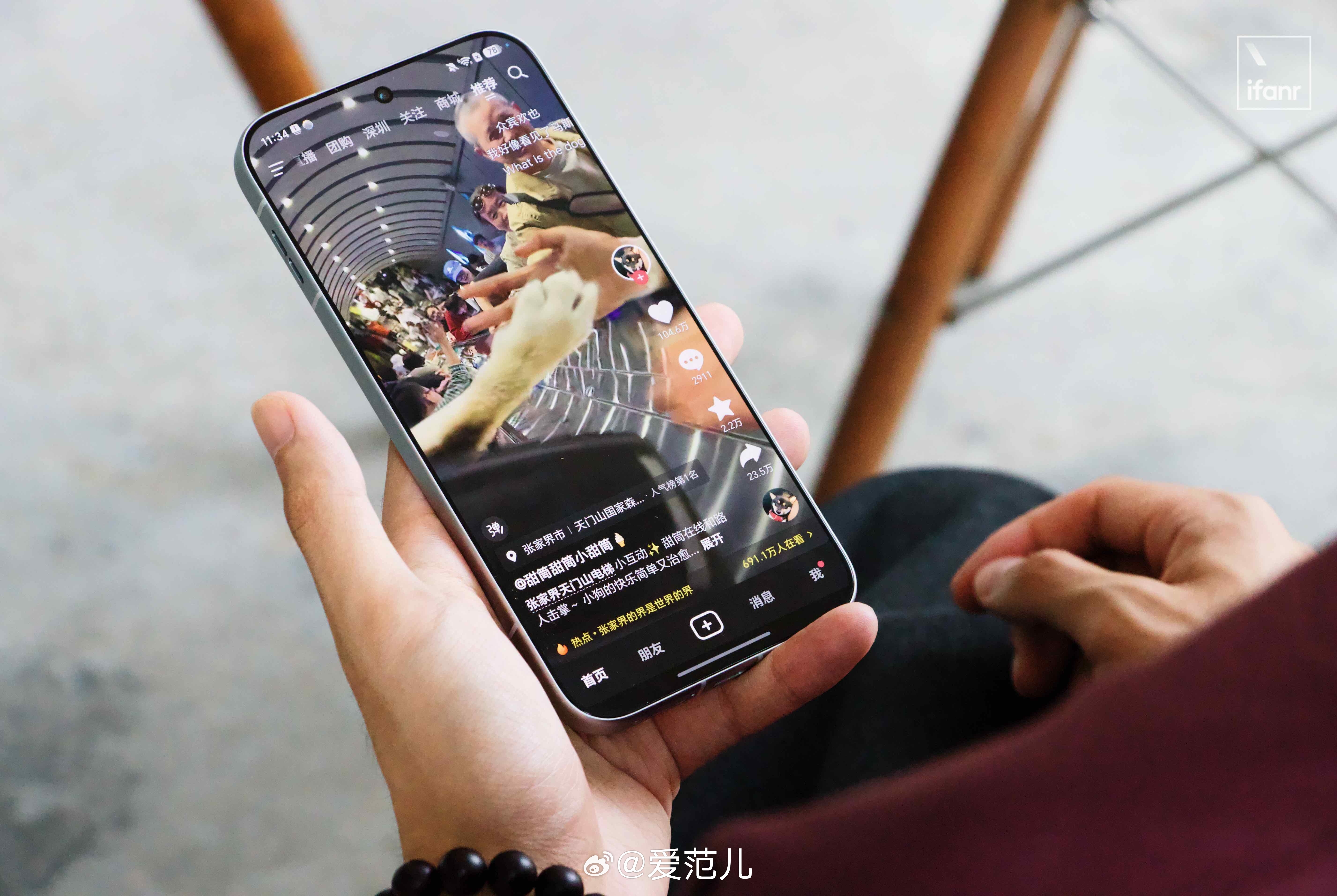 【荣耀 WIN 2 图赏:不装了,摊牌的硬核电竞机】#荣耀WIN2#