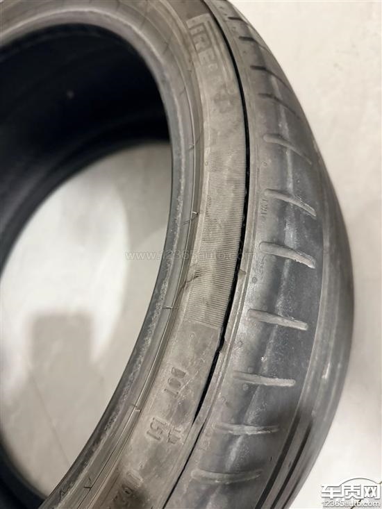一汽奥迪A4L遭车主集体投诉:原车倍耐力轮胎开裂 厂家不理赔