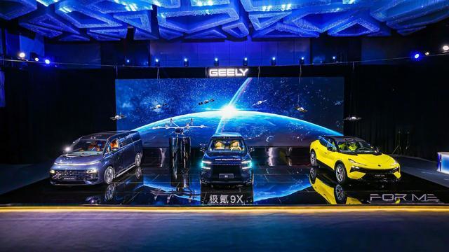 李书福“放手”极氪,吉利3300亿帝国命悬80后少帅?-有驾