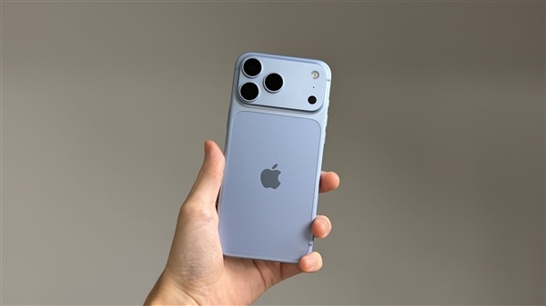 苹果又出奇招:iPhone 18 Pro Max巧妙解决电池运输难题