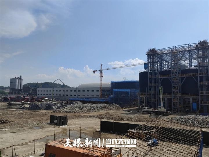 贵州胜威福全化工有限公司三期10万吨钛白粉项目现场。卢世容 摄