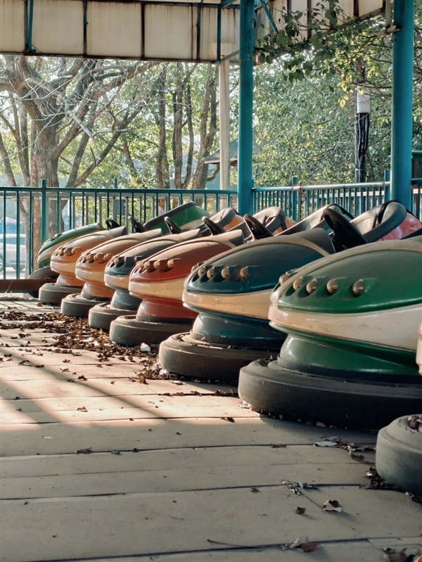 代表安卓出战 荣耀抢了iPhone Air的风头