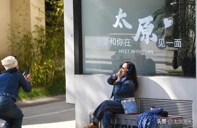 拍照留念
