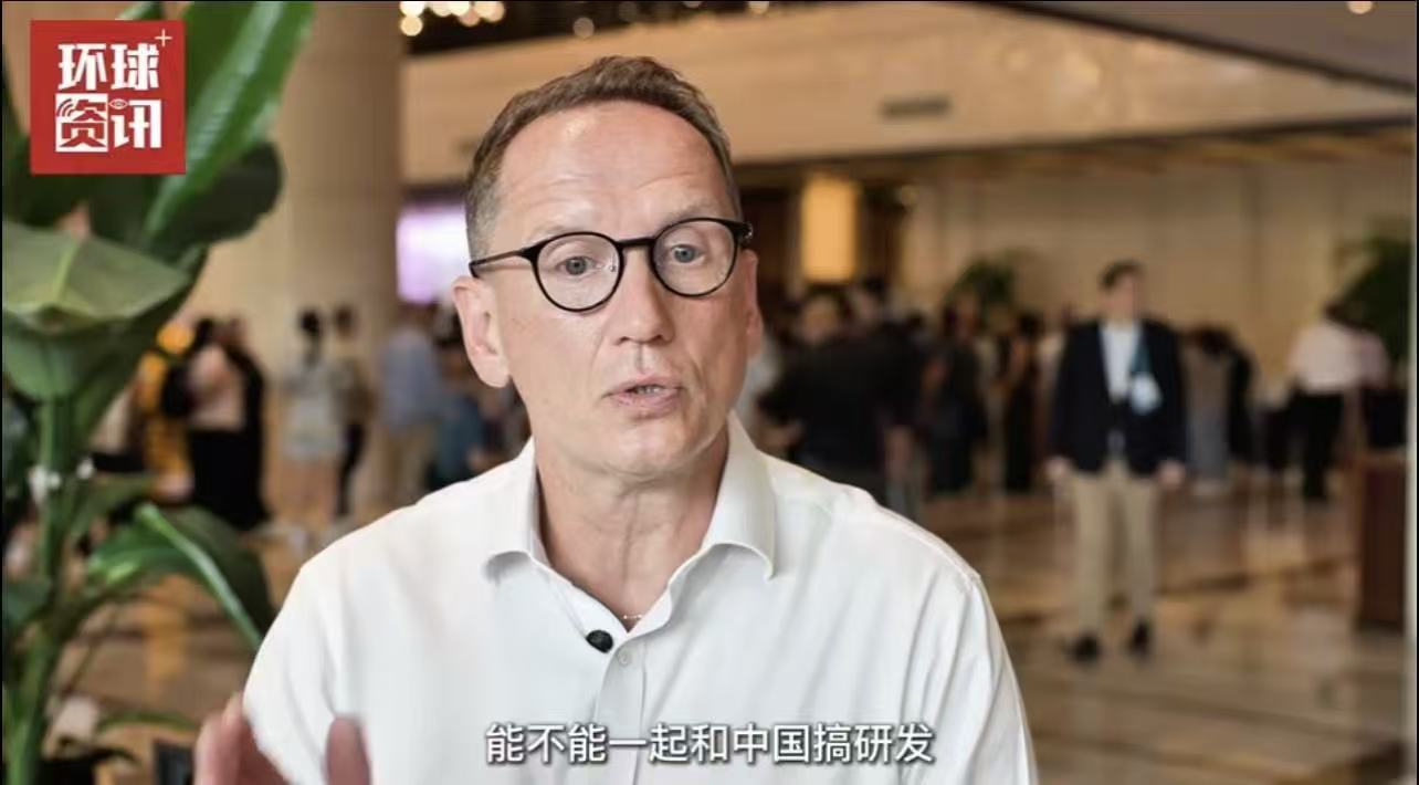 广州开发区投资促进局全球招商总监贺励平(Peter Helis)