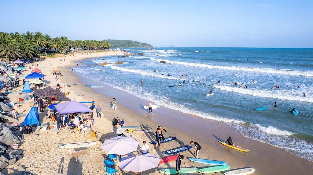 人、货、钱正在涌入:封关后的海南发生了什么?