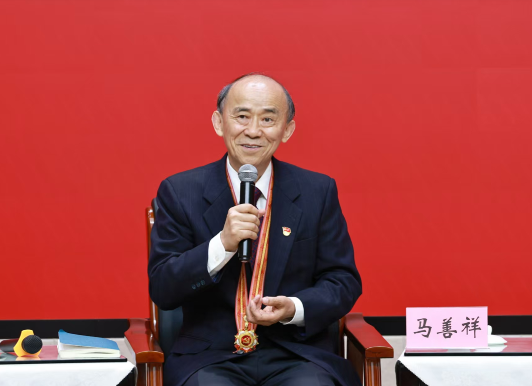 马善祥现场回答记者提问(央广网发 李文科 摄)