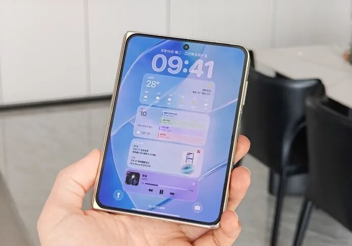 苹果新CEO的超等豪赌？ 大折叠屏iPhone Ultra设立信息全面曝光
