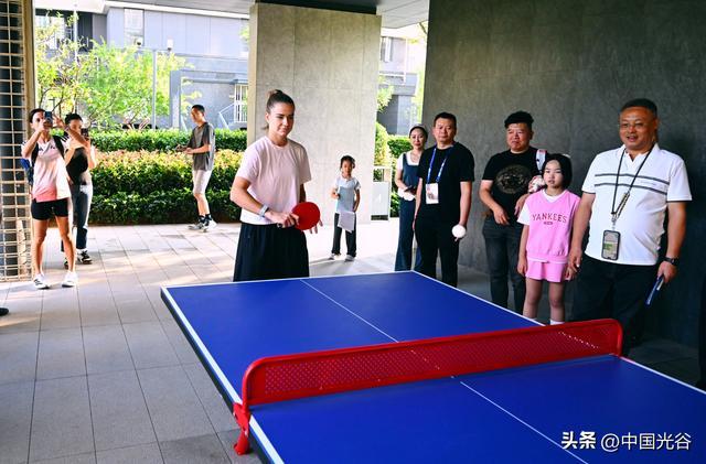 10月11日下午，2026中国光谷超级联赛篮球联赛（企业组）决赛举行，华工科技战胜对手湖北联投，成功夺得冠军奖杯