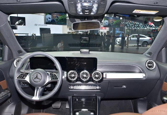 奔驰价格大跳水!7座SUV跌至18万,配2.0T四驱还有双天窗-有驾