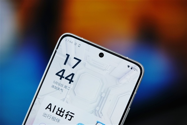 随处随时畅玩3A大作！联思挽救者手机Y70新一代图赏