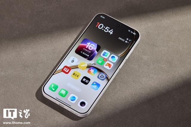 一加15T小屏手机3月24日发布:7500mAh电池,165Hz高刷