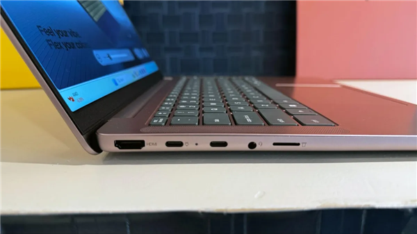 对标MacBook Neo！联想IdeaPad Vibe正式发布：七款配色还能换键帽