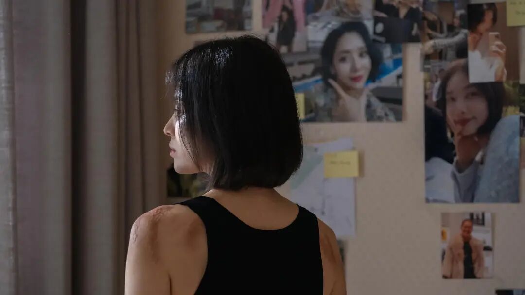 电视剧《黑暗荣耀》剧照。