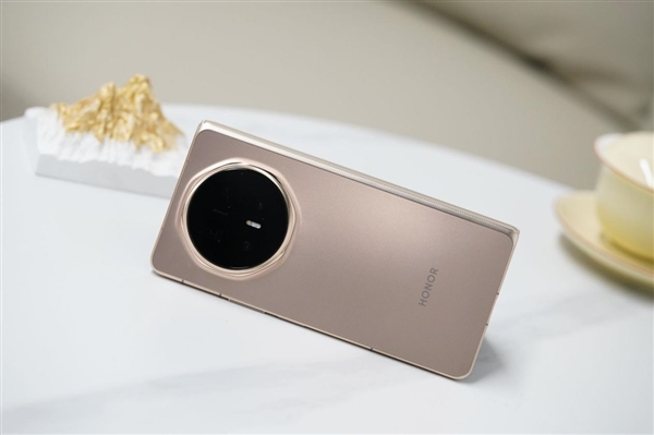 史上最大电池折叠屏旗舰！荣耀Magic V6图赏