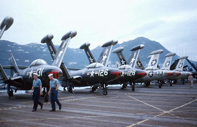 ▲F9F-5“黑豹”