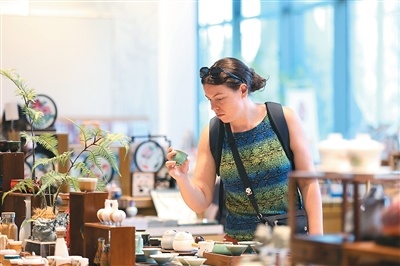 “China Shopping”热度攀升,“购物清单”不断延伸——来中国,扫货“新特产”