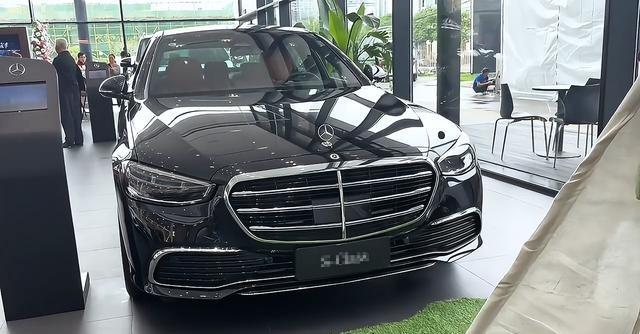 狂飙两百公里，先开享界S9再换奔驰S400，实测差距一目了然！-有驾