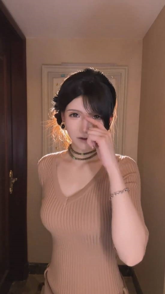 抖音第一蒂法素颜曝光!网友:老天爷赏饭吃