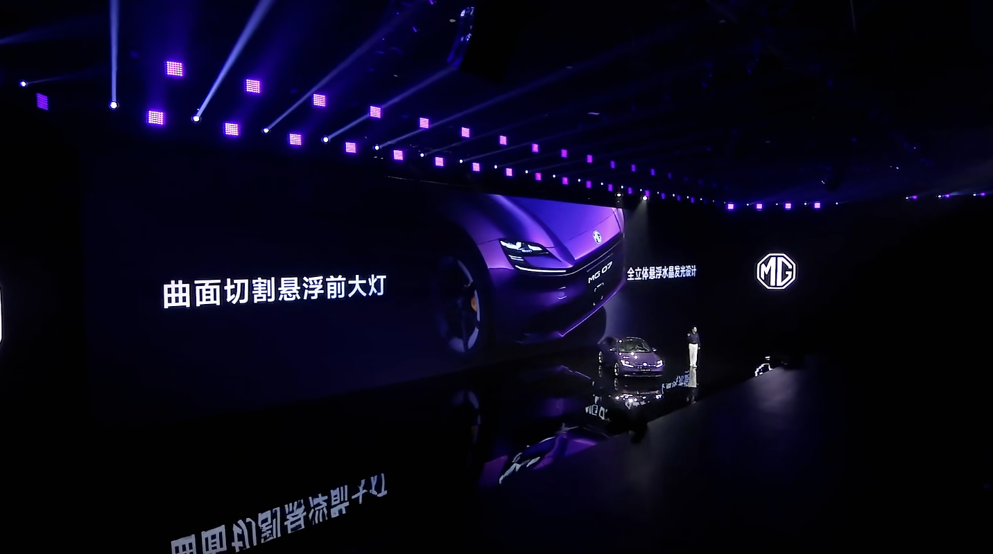 慕尼黑现场对话何小鹏:中国车企仍是学生,汽车、机器人都可能欧洲生产