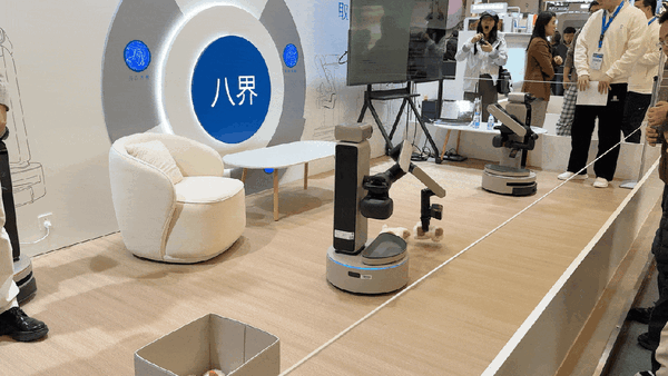 要不是逛过这个展 我真以为机器人能做家务了