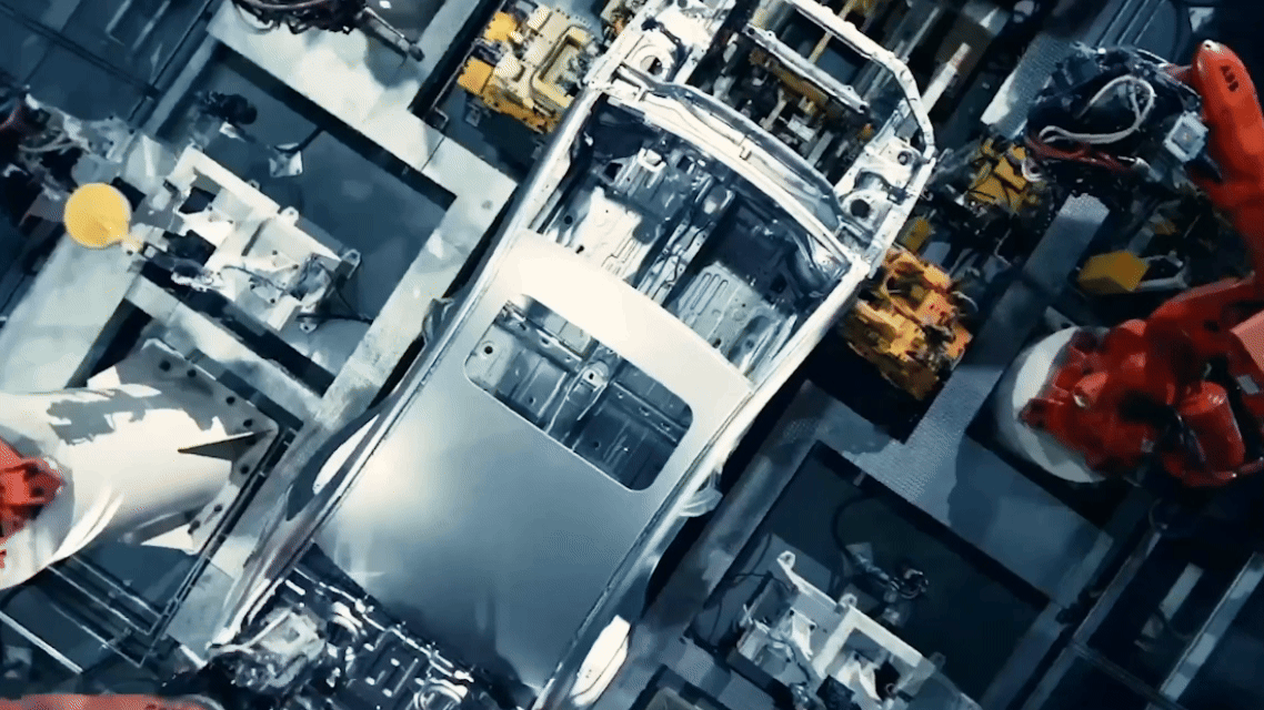 安徽一新能源汽车企业的自动化生产线（央广网发 合肥市委宣传部供图）