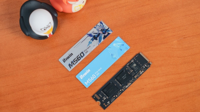 高效低温服务个人AI 佰维M560灵梭PCIe 5.0固态硬盘评测