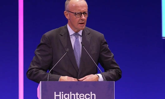 去年10月,默茨在柏林宣布启动“德国高科技议程” 视频截图