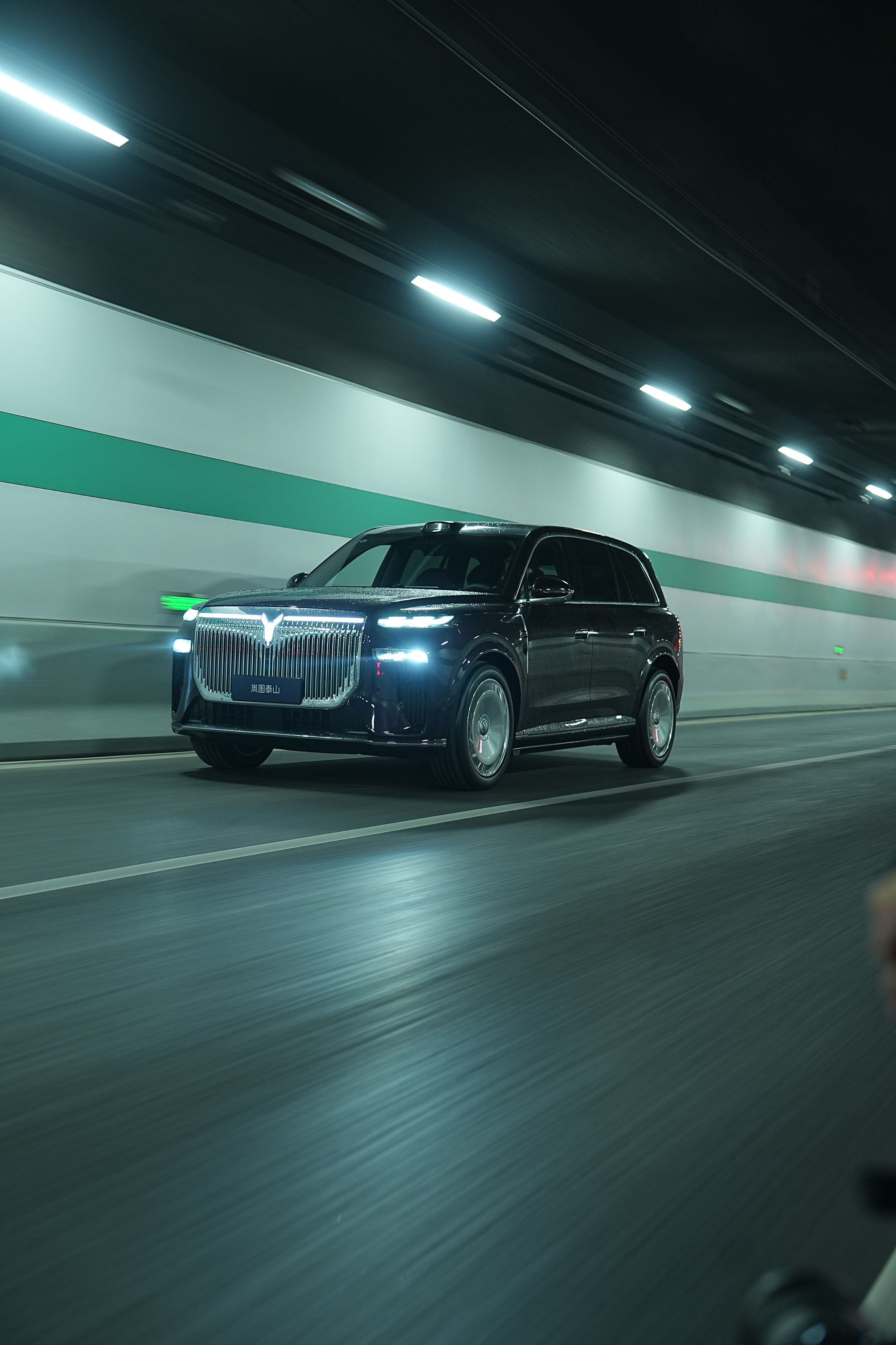 岚图汽车卢放详解泰山Ultra智驾能力,行人障碍物识别能力提升