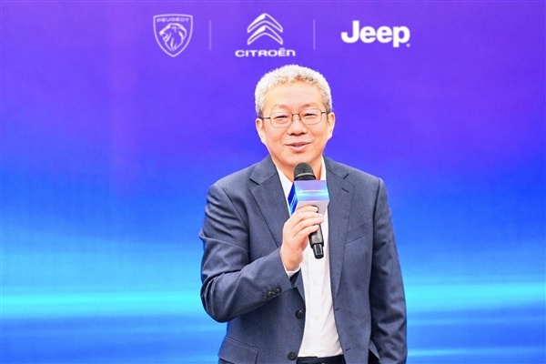 法系车的底盘 要用中国AI大脑了：神龙科技牵手Momenta达成全球战略合作