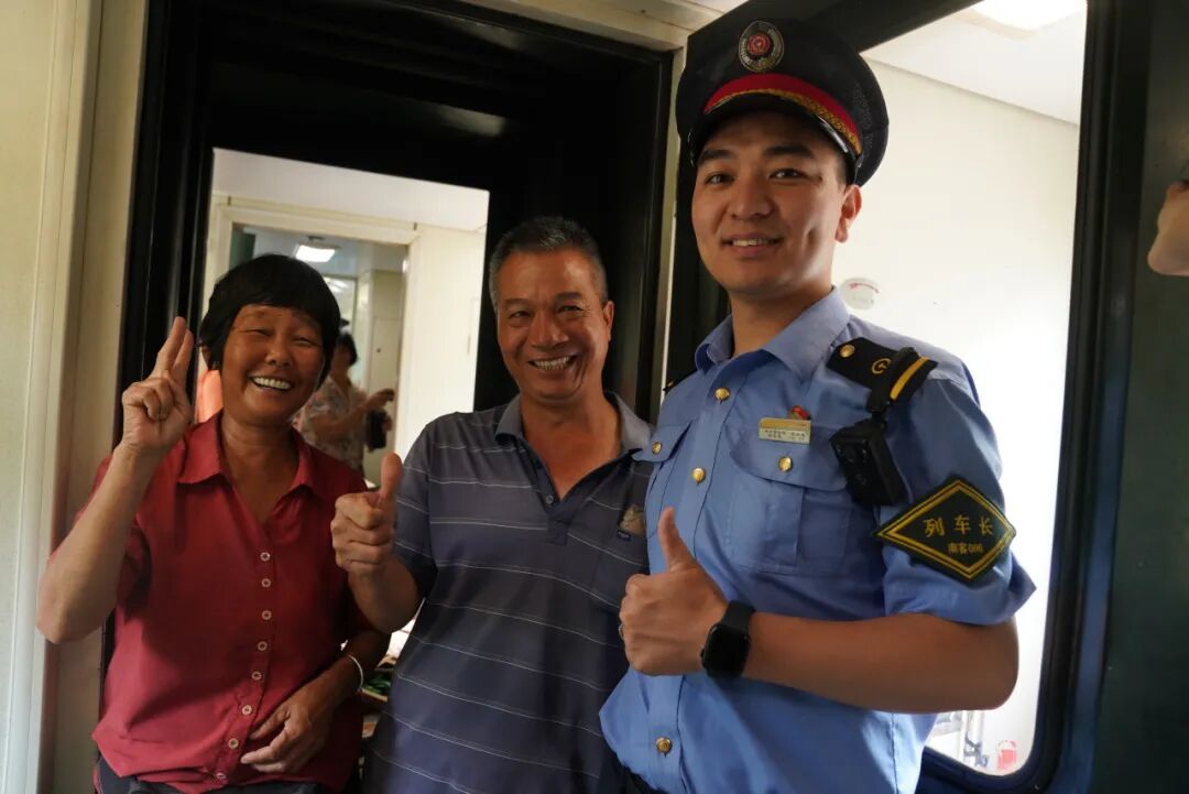 “靓仔”车长王业成。