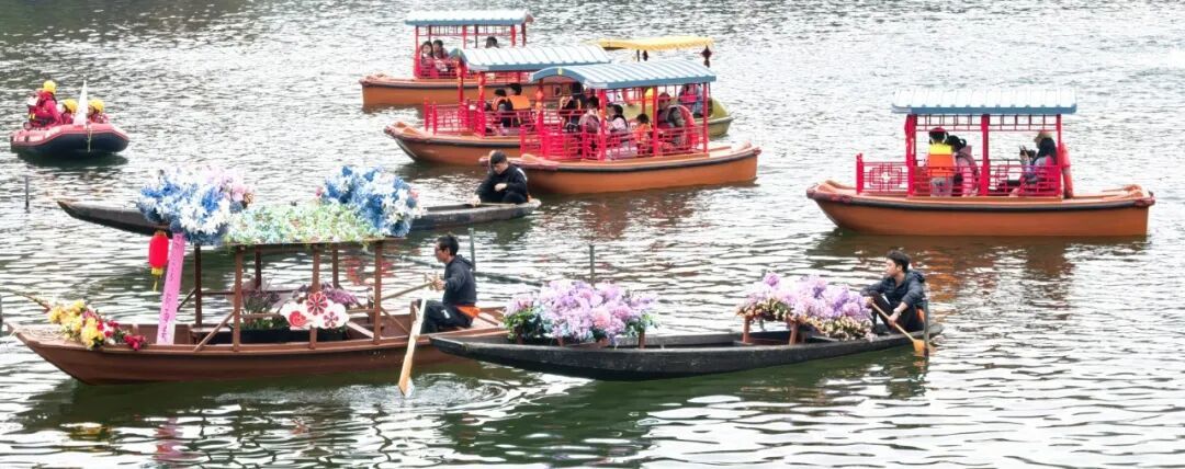 摄图网_701589432_广州市荔湾湖公园水上花市_(非营利使用).jpg