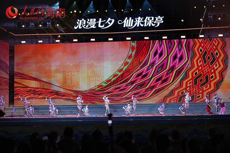 迎宾晚会。 人民网记者 孟凡盛摄