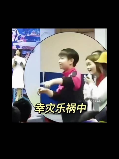 哈哈哈哈，莎莎吃瓜估计是最积极的那个 孙颖莎