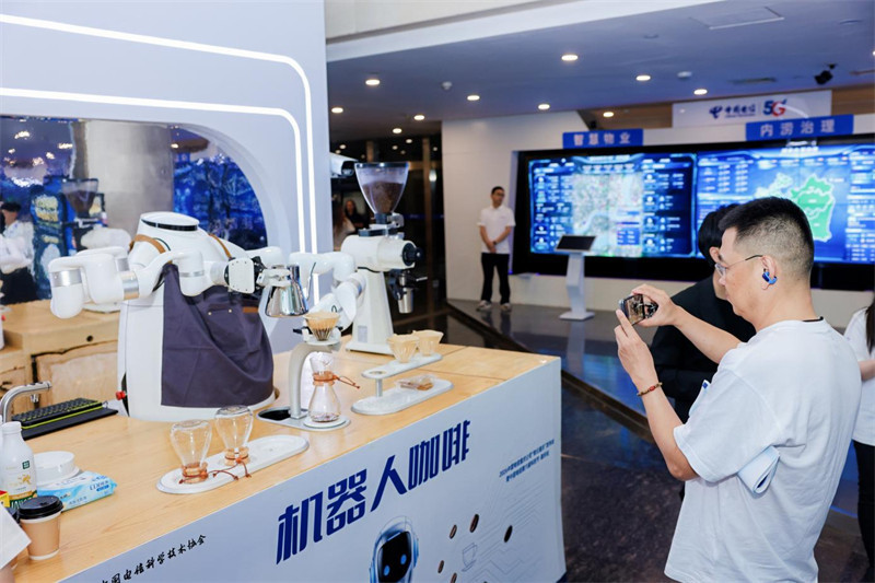 互动现场。重庆电信供图