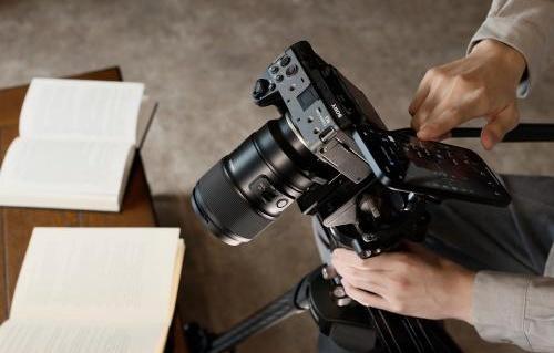 腾龙推出TAMRON-LINK无线连接适配器,让手机能操控镜头设置