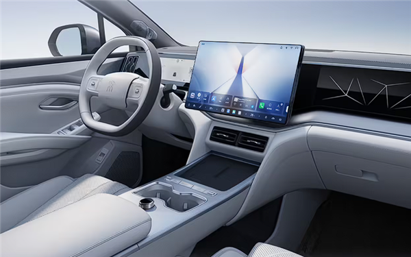 自驾游神器!比亚迪宋Ultra EV内饰公开:座椅可秒变双人大床