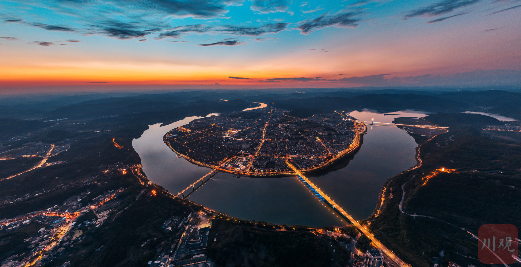 阆中古城全景。任冠金 摄