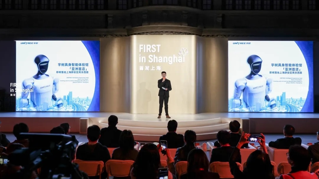 早报|苹果高管:未来50年iPhone仍是AI时代的核心/xAI联合创始人全数离职/智驾车专属保险率先落地北京,覆盖L2~L4