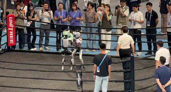 2025年5月,央视主办机器人格斗赛 视频截图