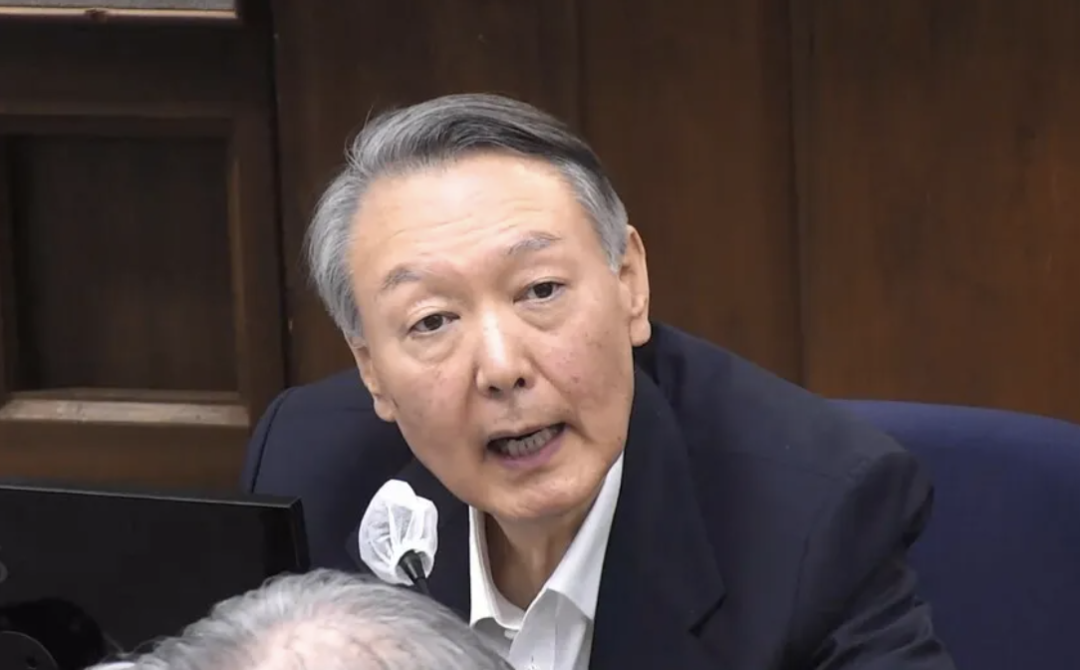 ▲1月13日,尹锡悦在首尔中央地方法院举行的内乱罪最终庭审中进行最后陈述