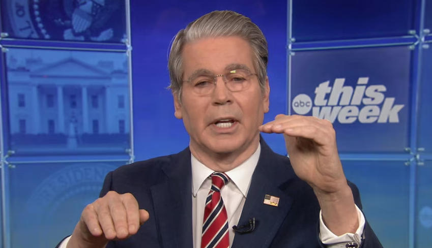 贝森特接受ABC采访画面